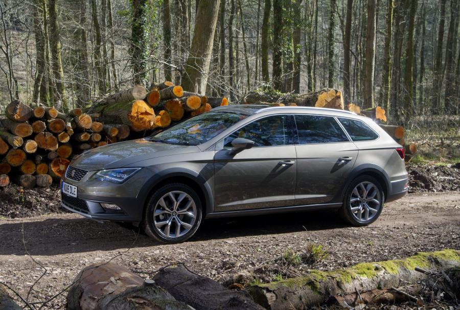  Seat Leon X-Perience 4Drive 2015 года  (UK) (фото 15 из 30)